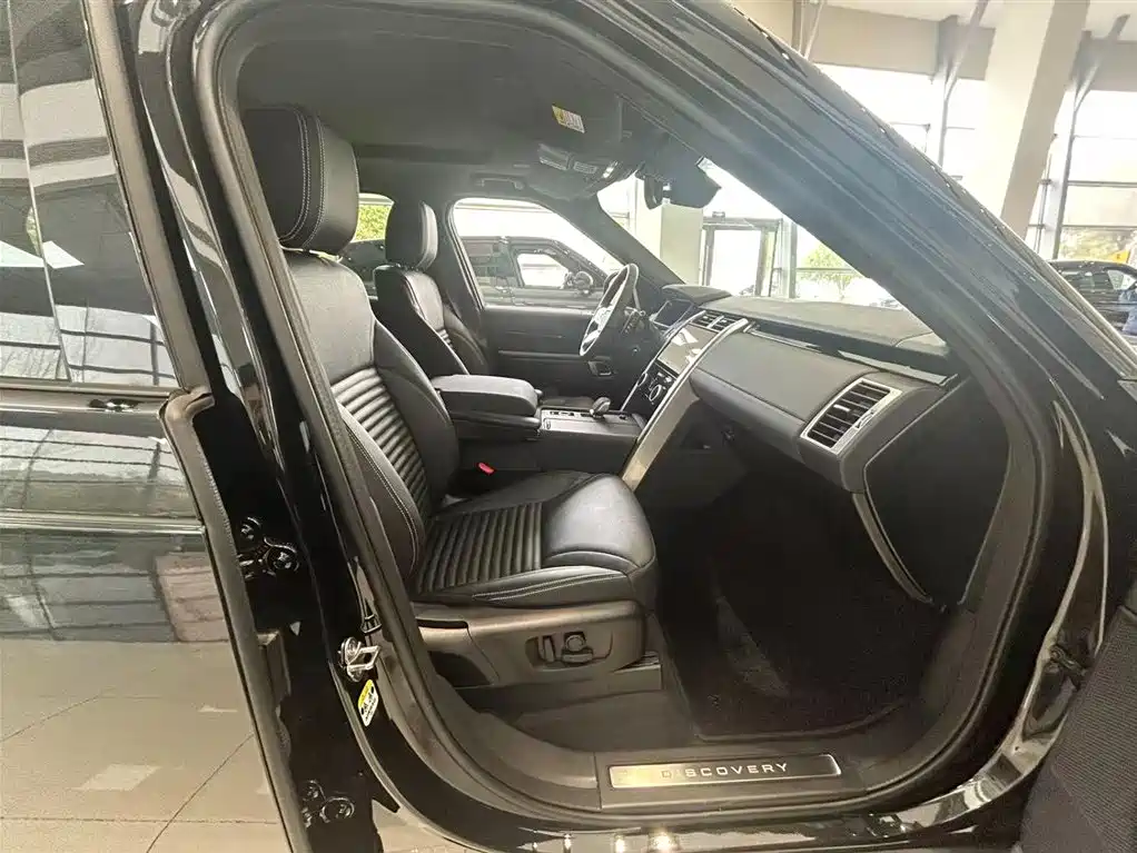 LAND ROVER DISCOVER