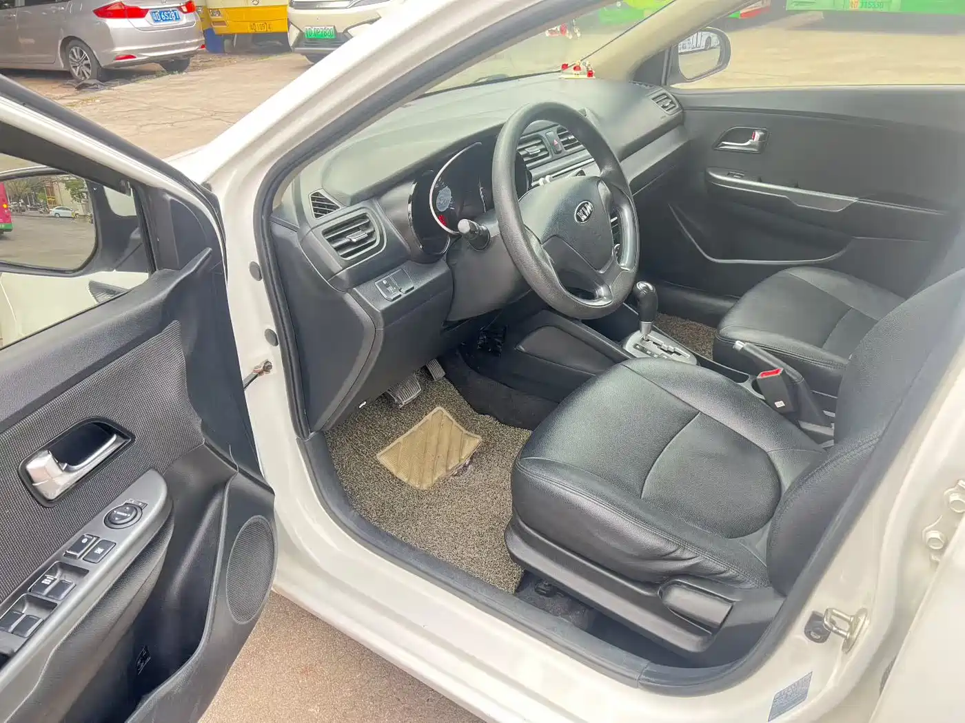 Kia K2 2015 Sedan 1.4L AT GLS фото 7