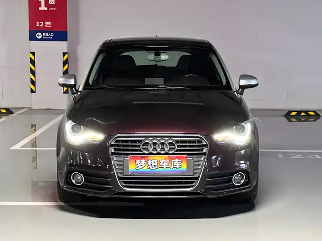 Audi A1 2014 30 TFSI Sportback Luxury — фото 2