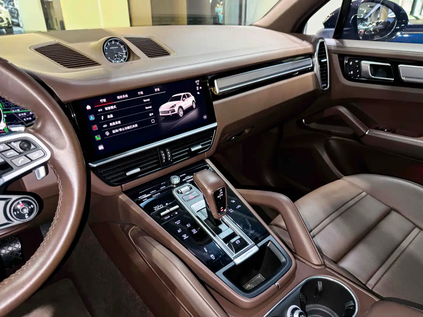 PORSCHE CAYENNE
