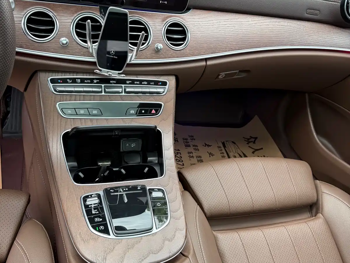 Mercedes-Benz E-Class 2022 E 300 L Fashion фото 25