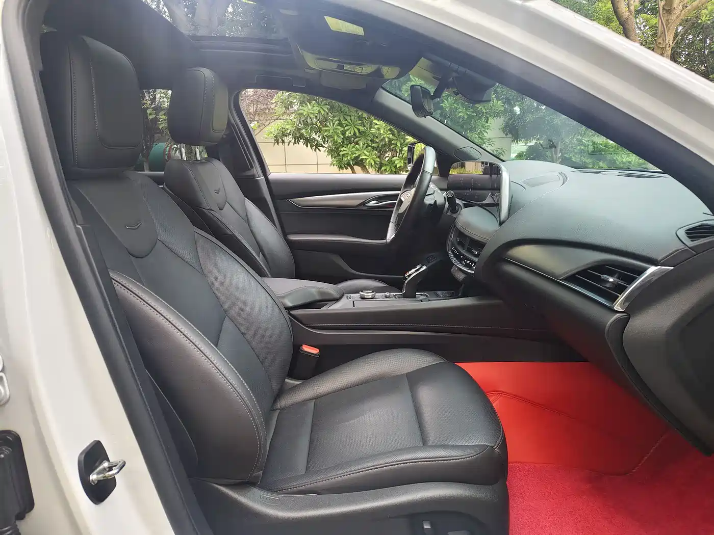 Cadillac CT5 2024 28T Luxury Model Pro фото 6