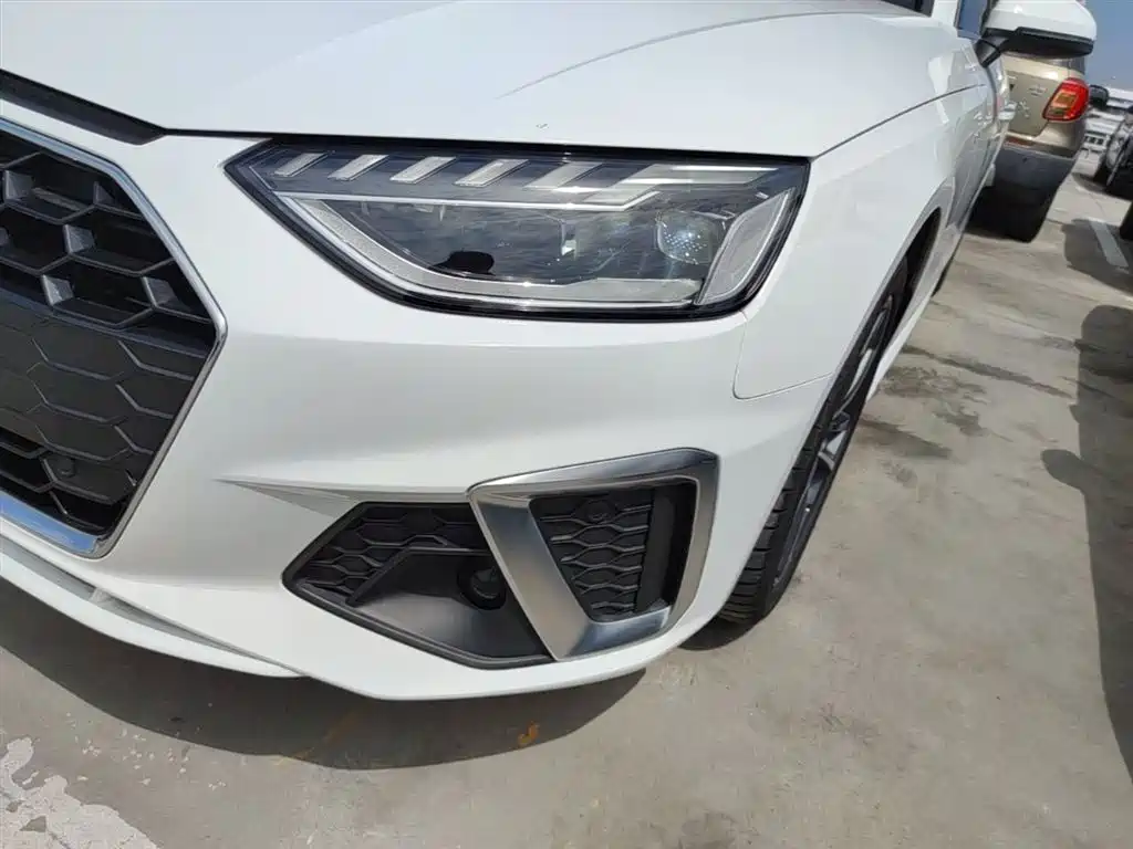 Audi A4L 2020 40 TFSI Fashion Dynamic Edition фото 24