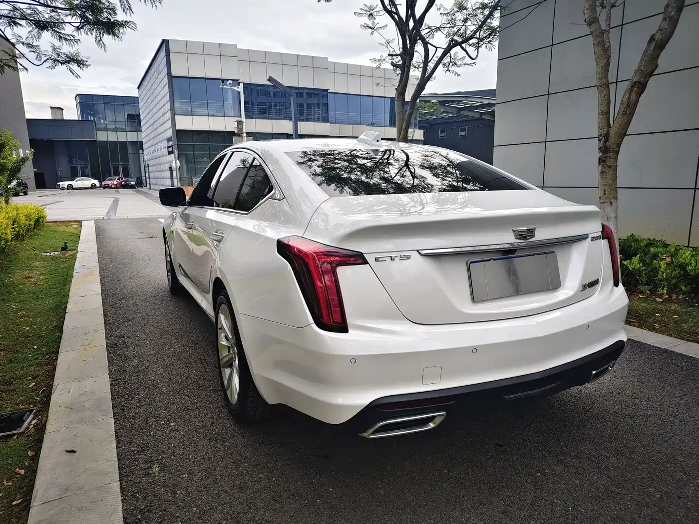 Cadillac CT5 2024 28T Luxury Model Pro фото 11