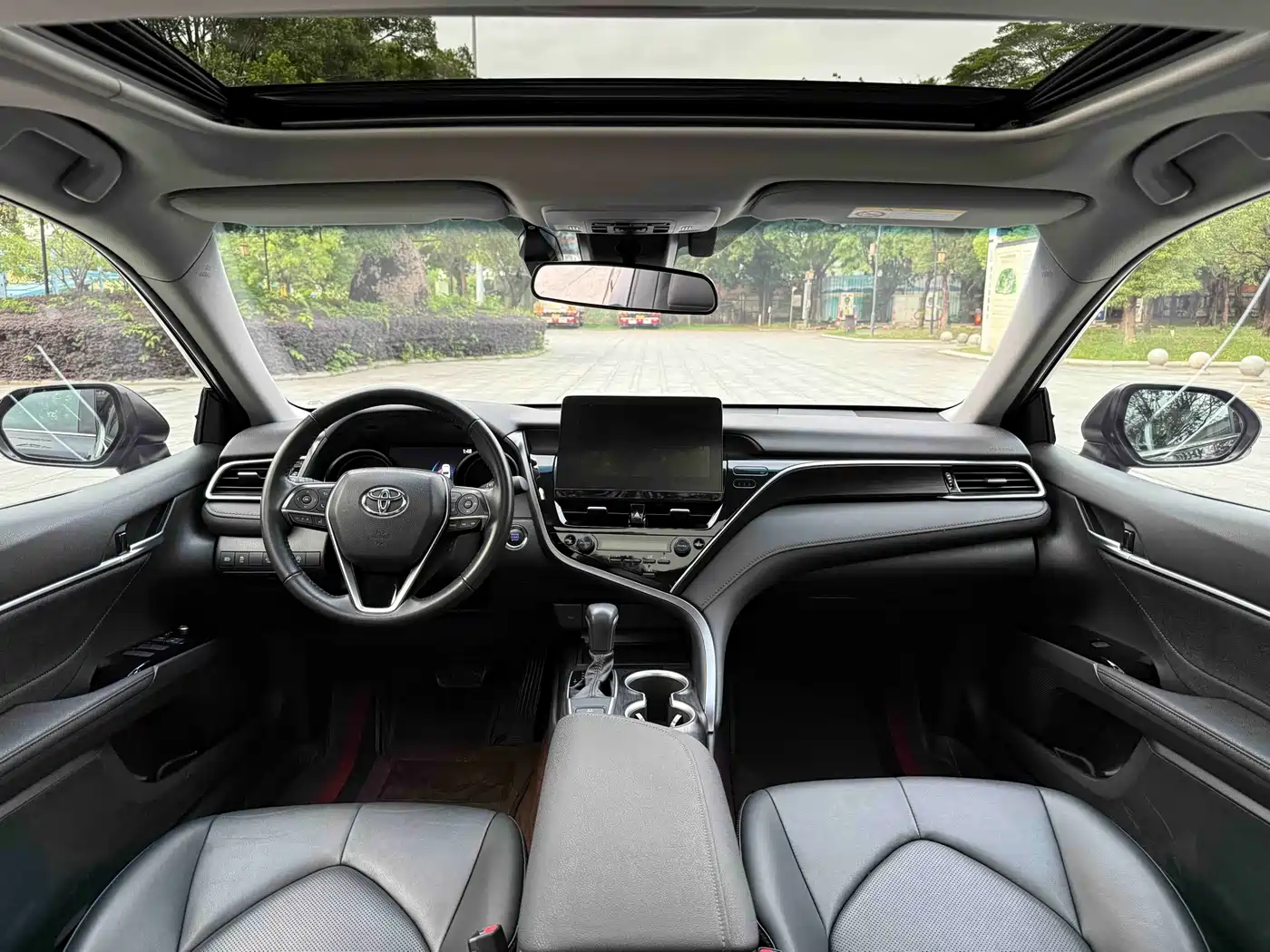 Toyota Camry 2023 2.0G Luxury Edition фото 10