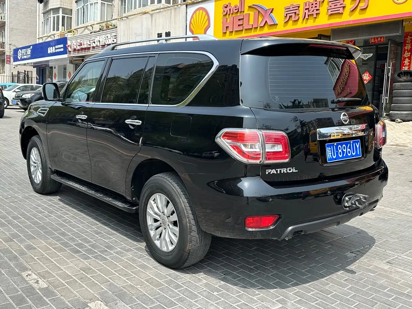 Nissan Patrol 2016 5.6L Standard фото 4