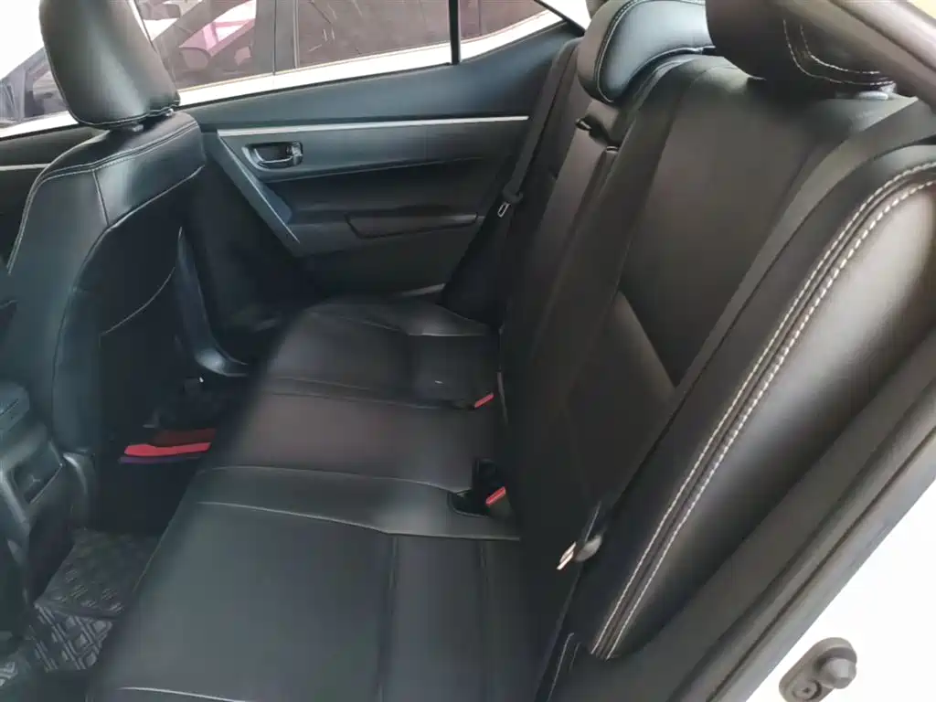 Toyota Corolla 2017 Facelift 1.2T S-CVT GL-i фото 17