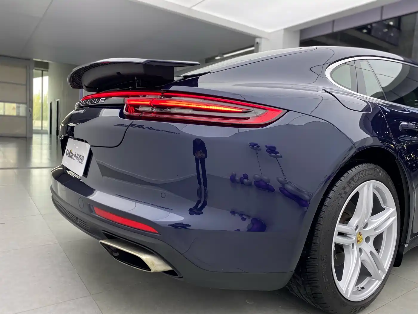 Porsche Panamera 2017 Panamera 4 Executive Long Wheelbase 3.0T фото 37
