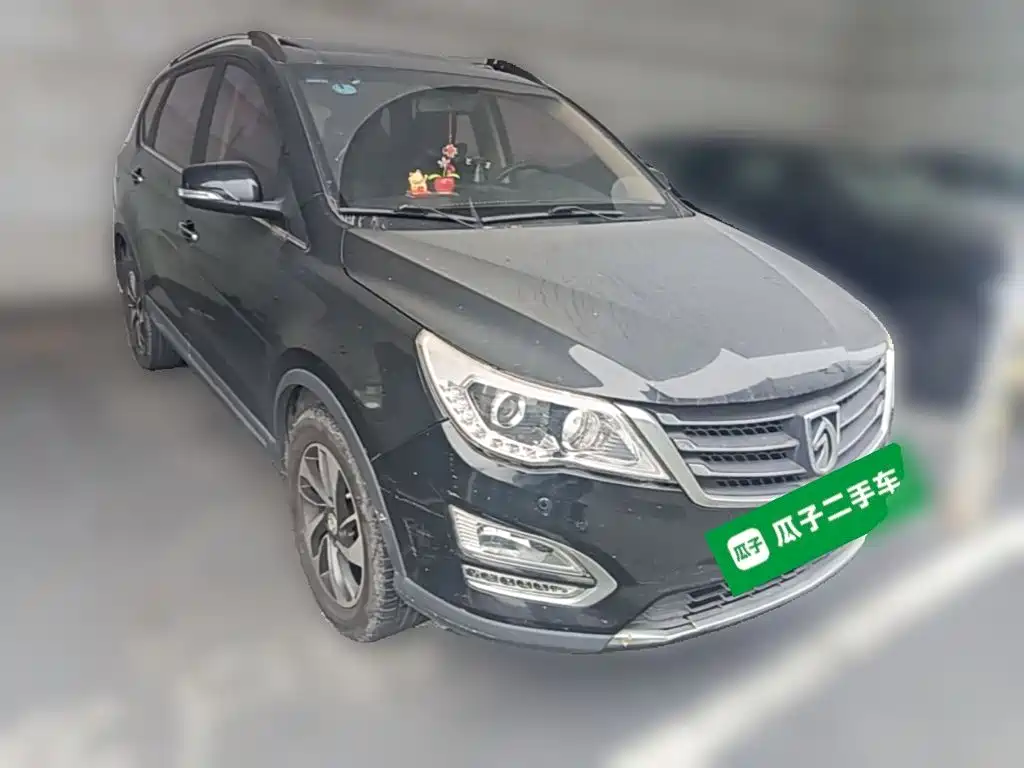 Фото 6 - Baojun 560