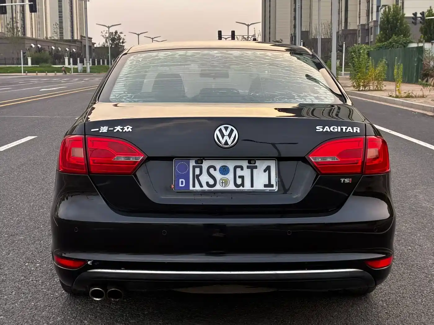 Фото 8 - Volkswagen Sagitar