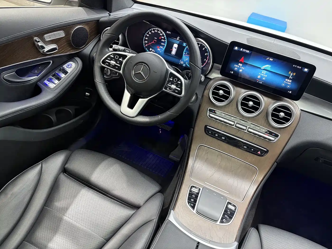 Mercedes-Benz GLC 2020 Facelift GLC 260 L 4MATIC Luxury фото 8