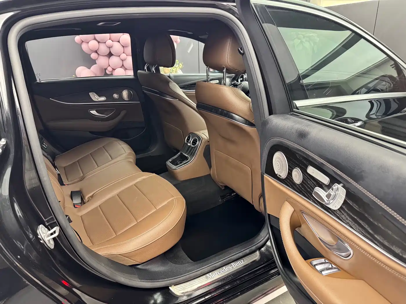 Mercedes-Benz E-Class 2022 E 300 L Luxury фото 10