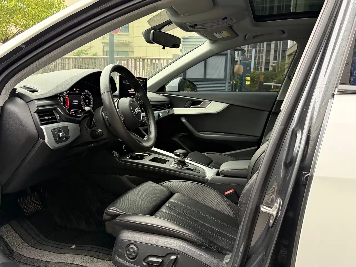 Audi A4L 2020 40 TFSI Fashion Dynamic Edition фото 4