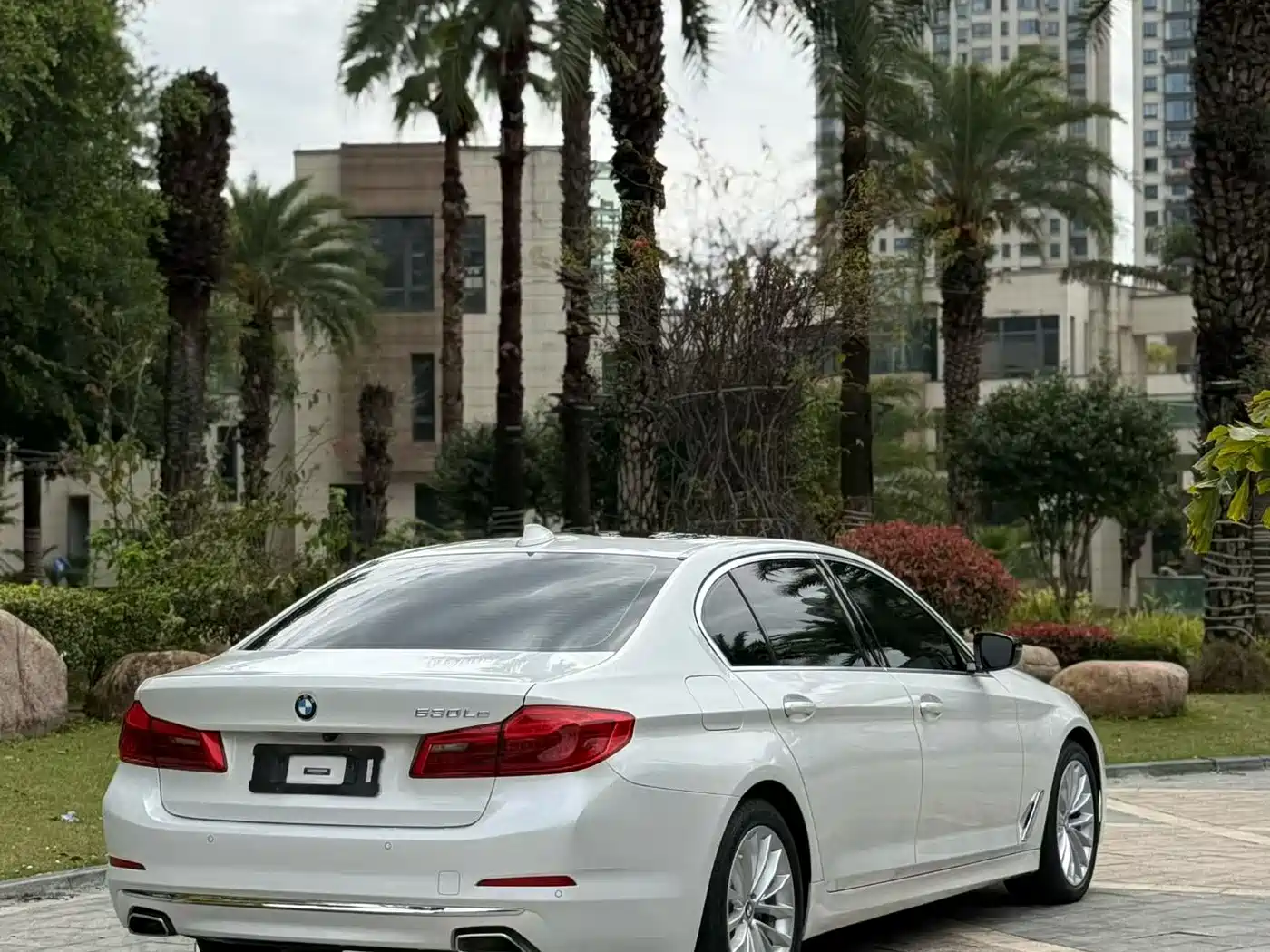 BMW 5 SERIES NEW ENERGY
