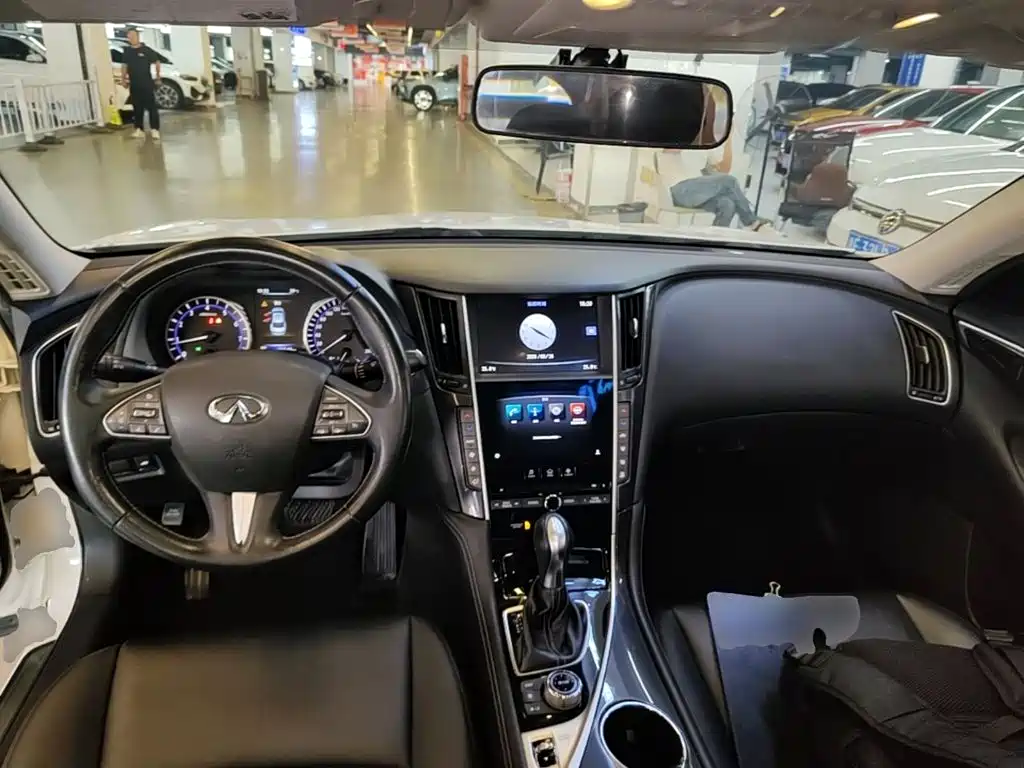 Infiniti Q50L 2017 2016 Model 2.0T Comfort Edition
