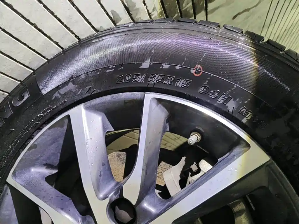Photo 7 - Geely Emgrand