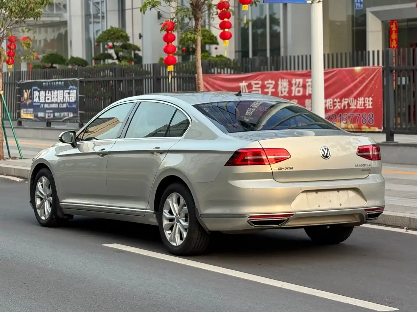 Volkswagen Magotan 2019 330TSI DSG Luxury Class China VI фото 19