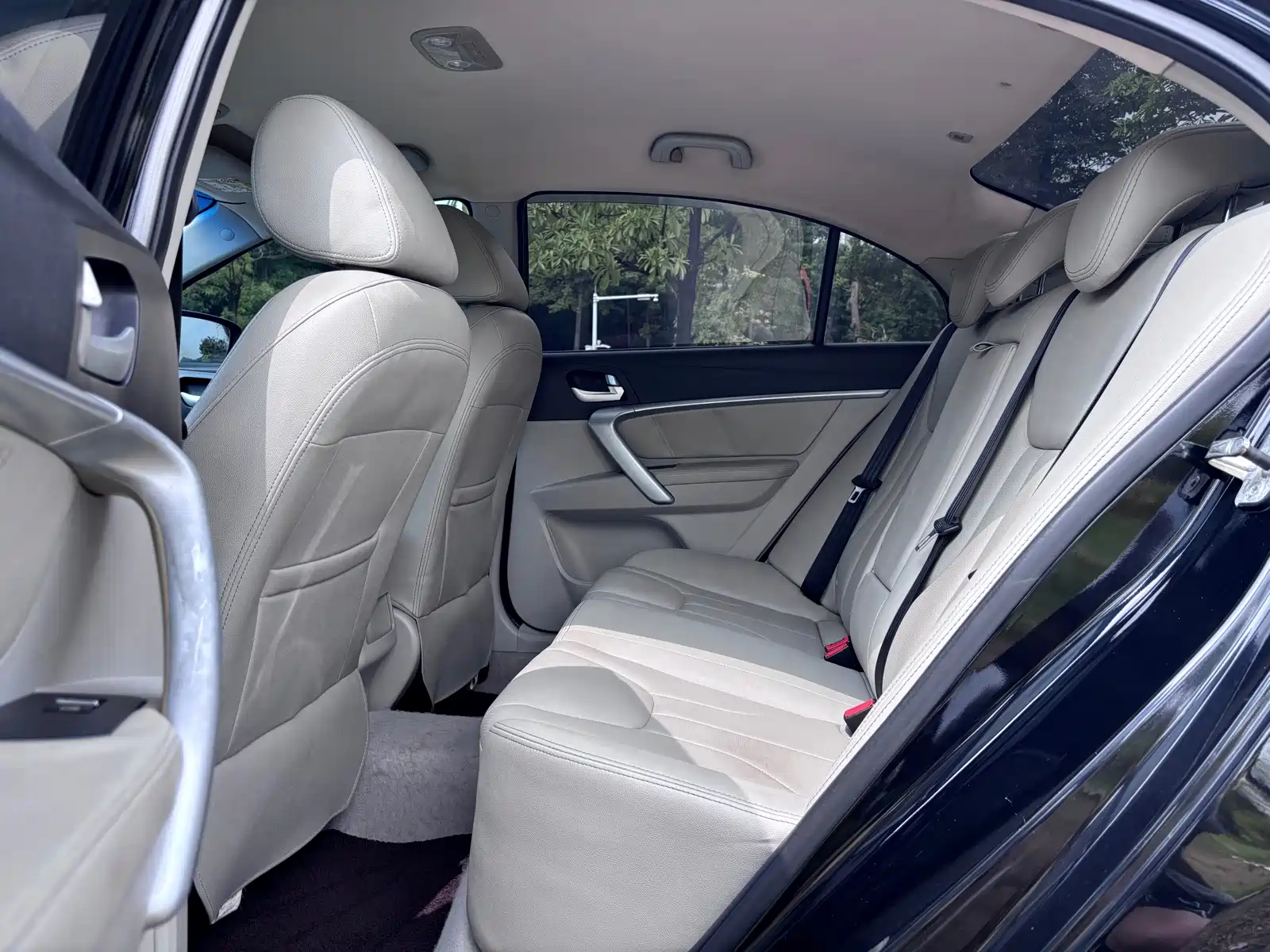 Photo 12 - Geely Emgrand