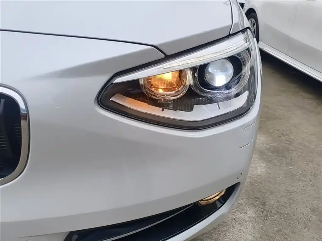 BMW 1 Series (Import) 2013 Facelift 118i Sport Model фото 24