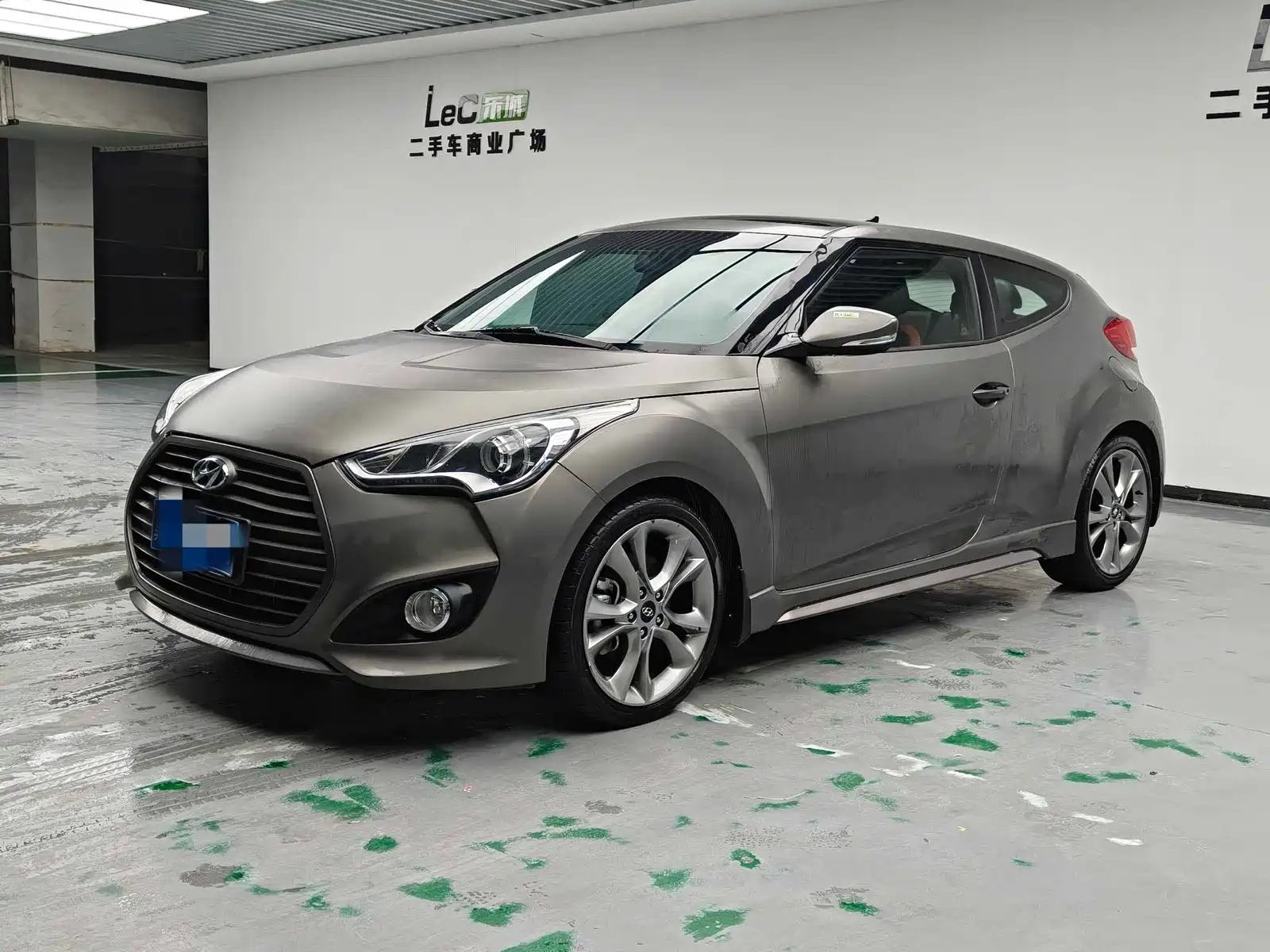 صورة 1 - Hyundai Veloster