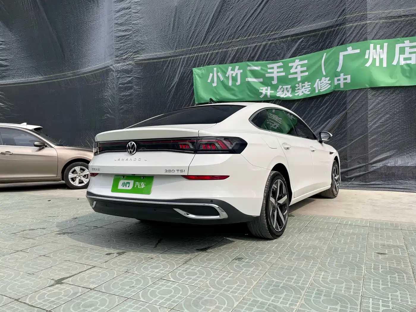 VOLKSWAGEN LINGDU
