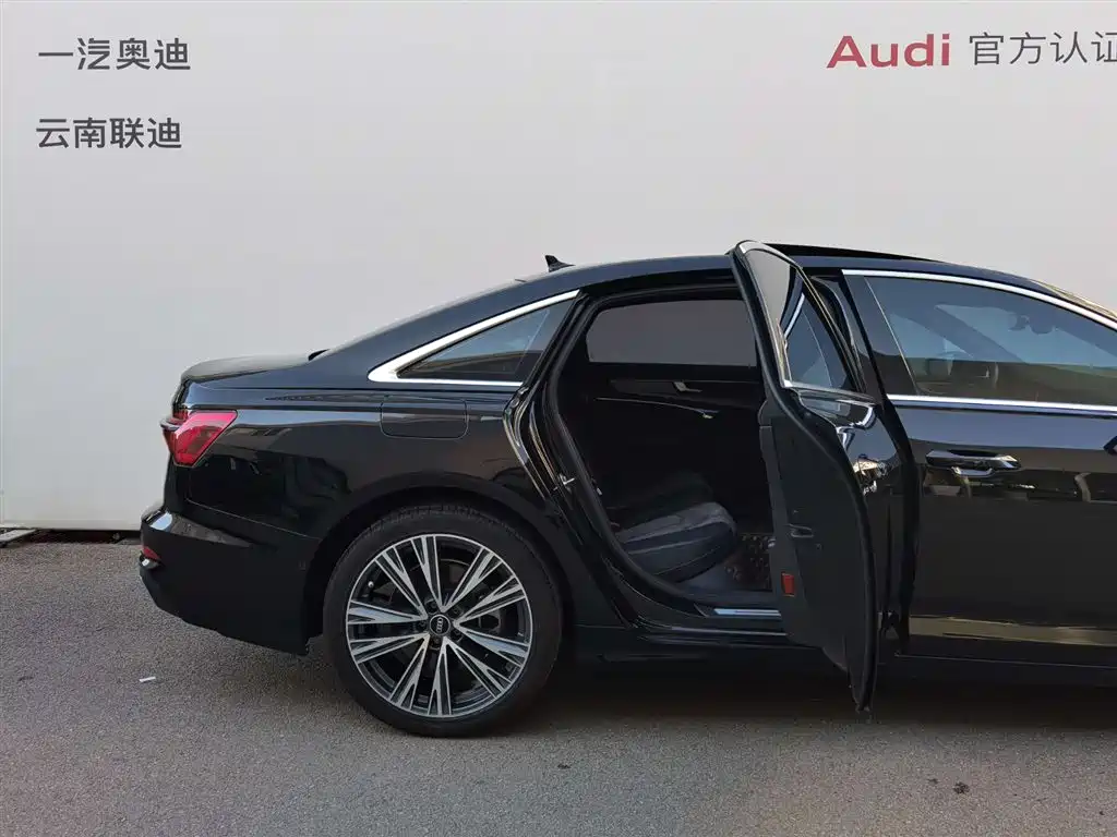 Audi A6L 2022 45 TFSI quattro Premium Dynamic фото 24