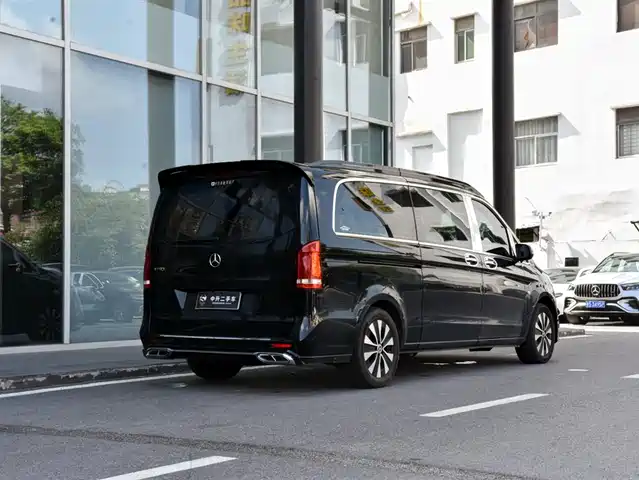 Mercedes-Benz Vito 2024 2.0T Business 7-Seater — фото 5