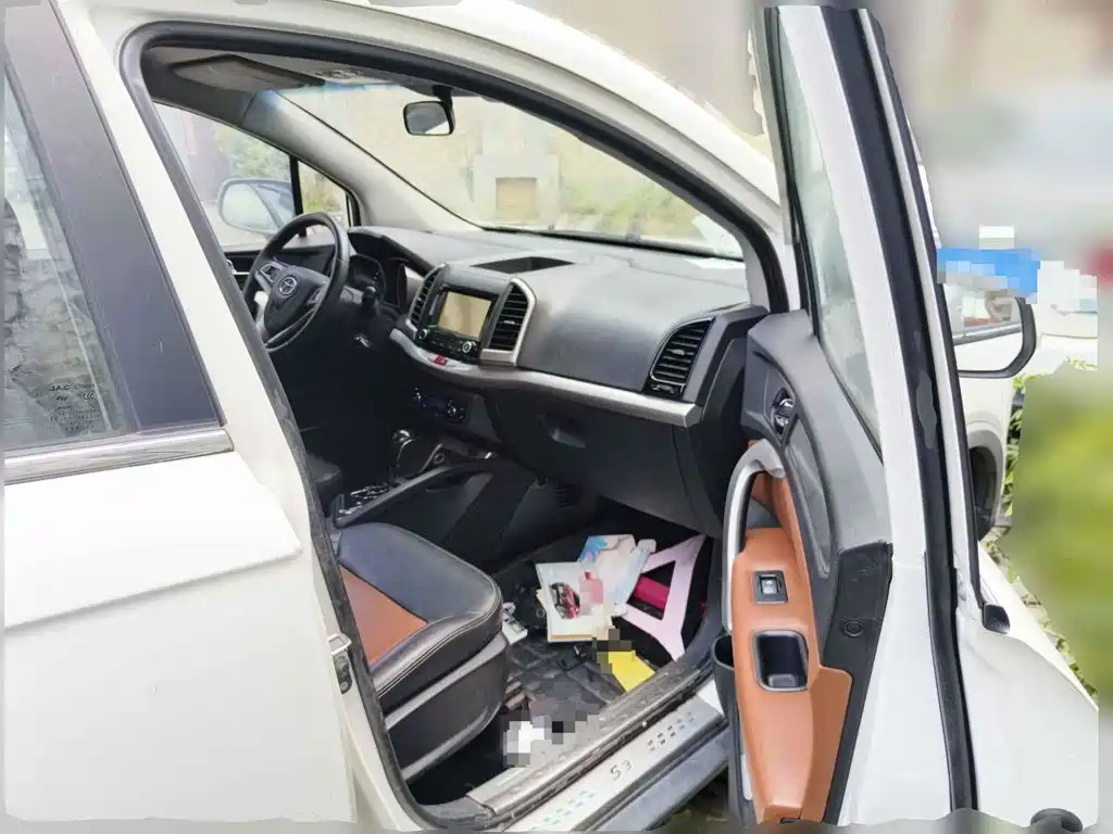 JAC Refine S3 2014 2014 1.5L CVT Luxury Smart