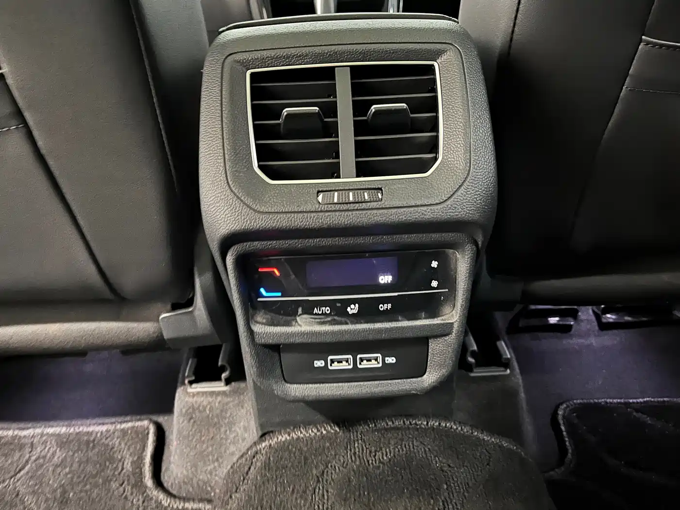 Volkswagen Tayron 2023 280TSI 2WD Luxury Plus Advanced Edition фото 9