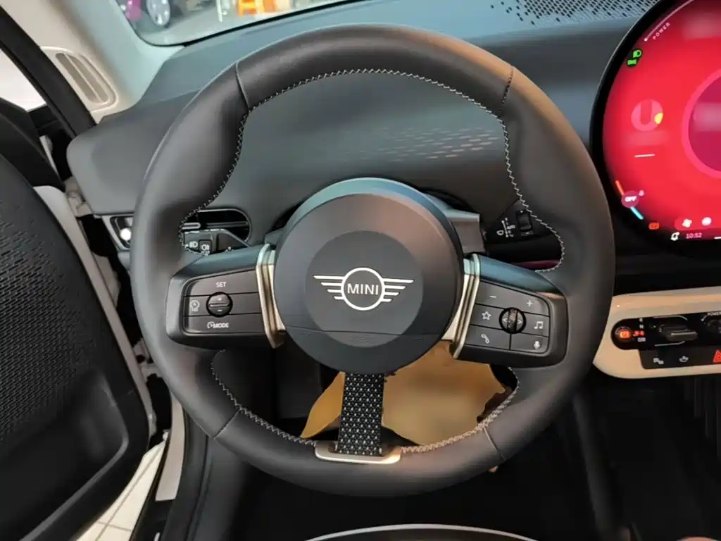 MINI Electric MINI COOPER 2024 2024 456km COOPER E Classic
