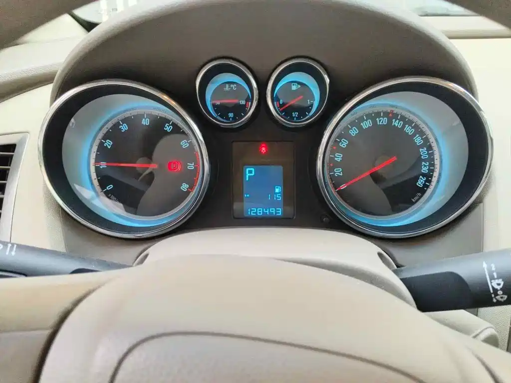 Фото 4 - Buick Excelle