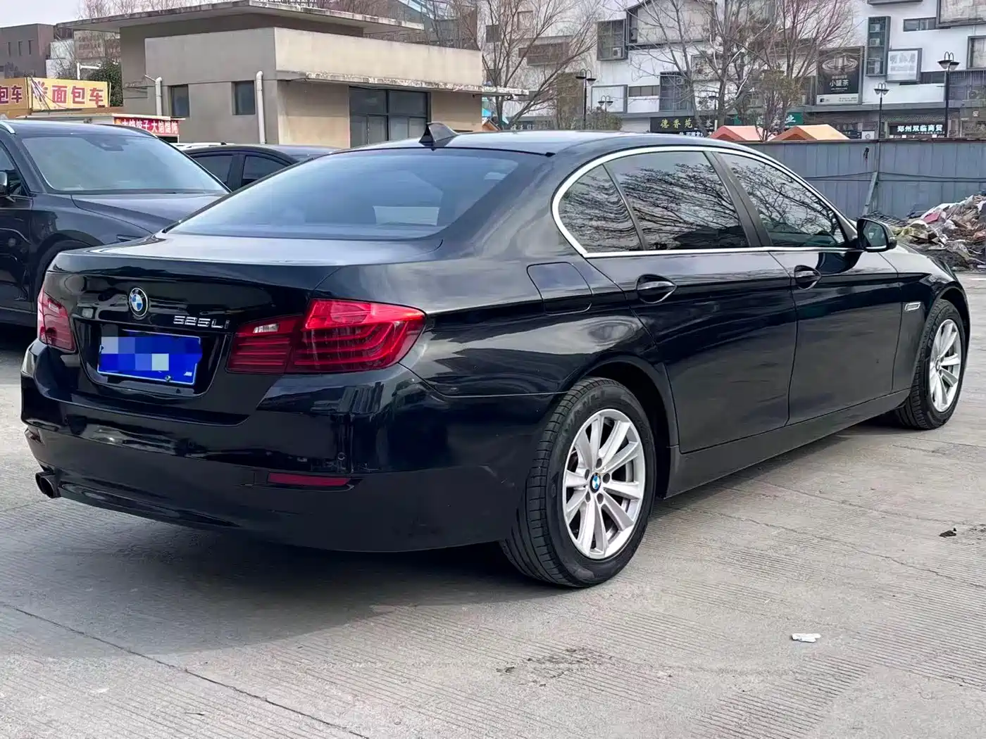 BMW 5 Series 2017 520Li Classic Edition фото 4