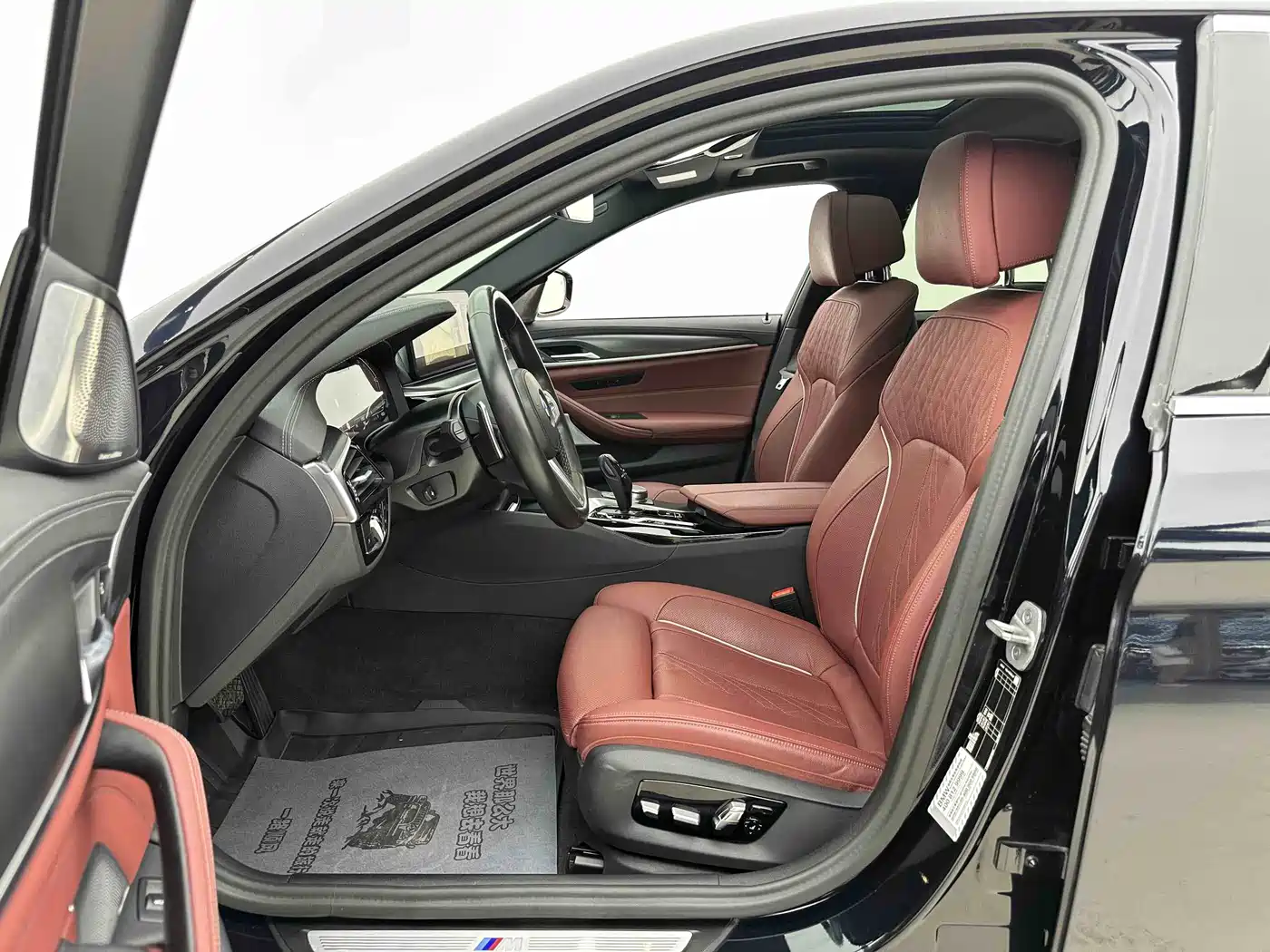 BMW 5 Series 2023 530Li Executive M Sport Package фото 5