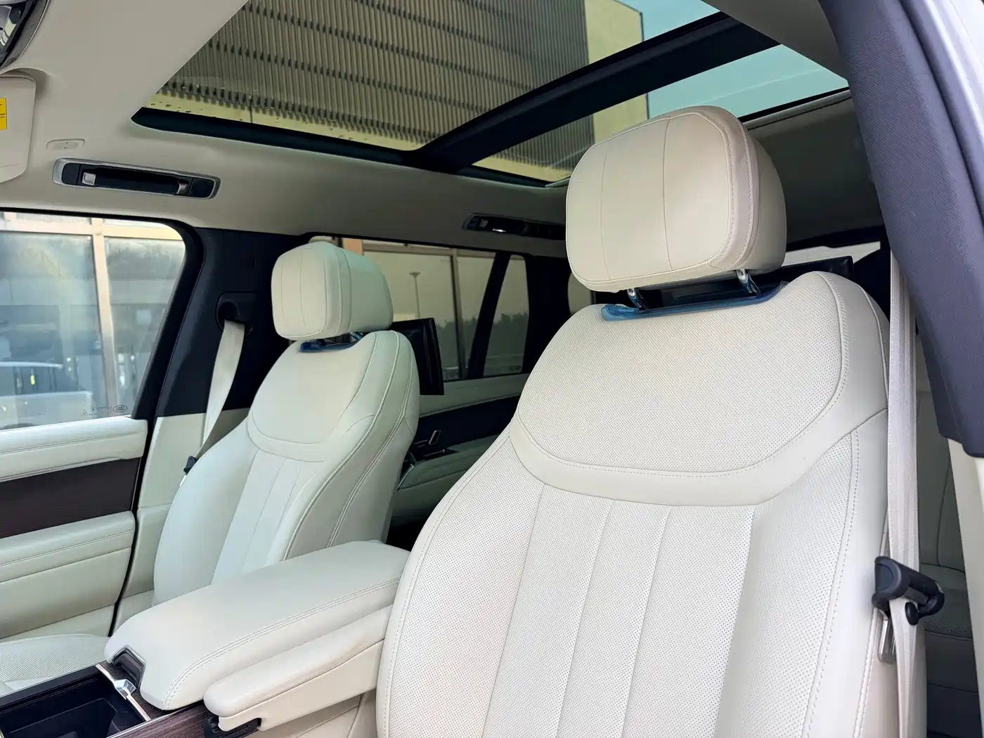 Land Rover Range Rover 2023 2023 3.0 L6 400PS Genesis Extended Version