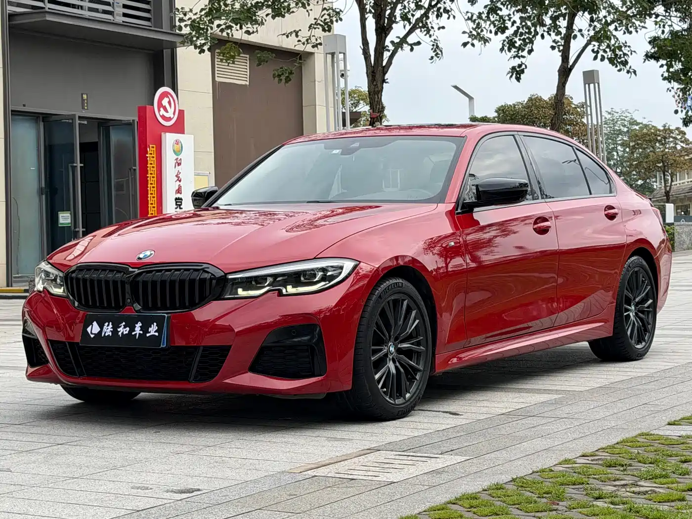 BMW 3 Series 2020 325Li M Sport Black Night Package