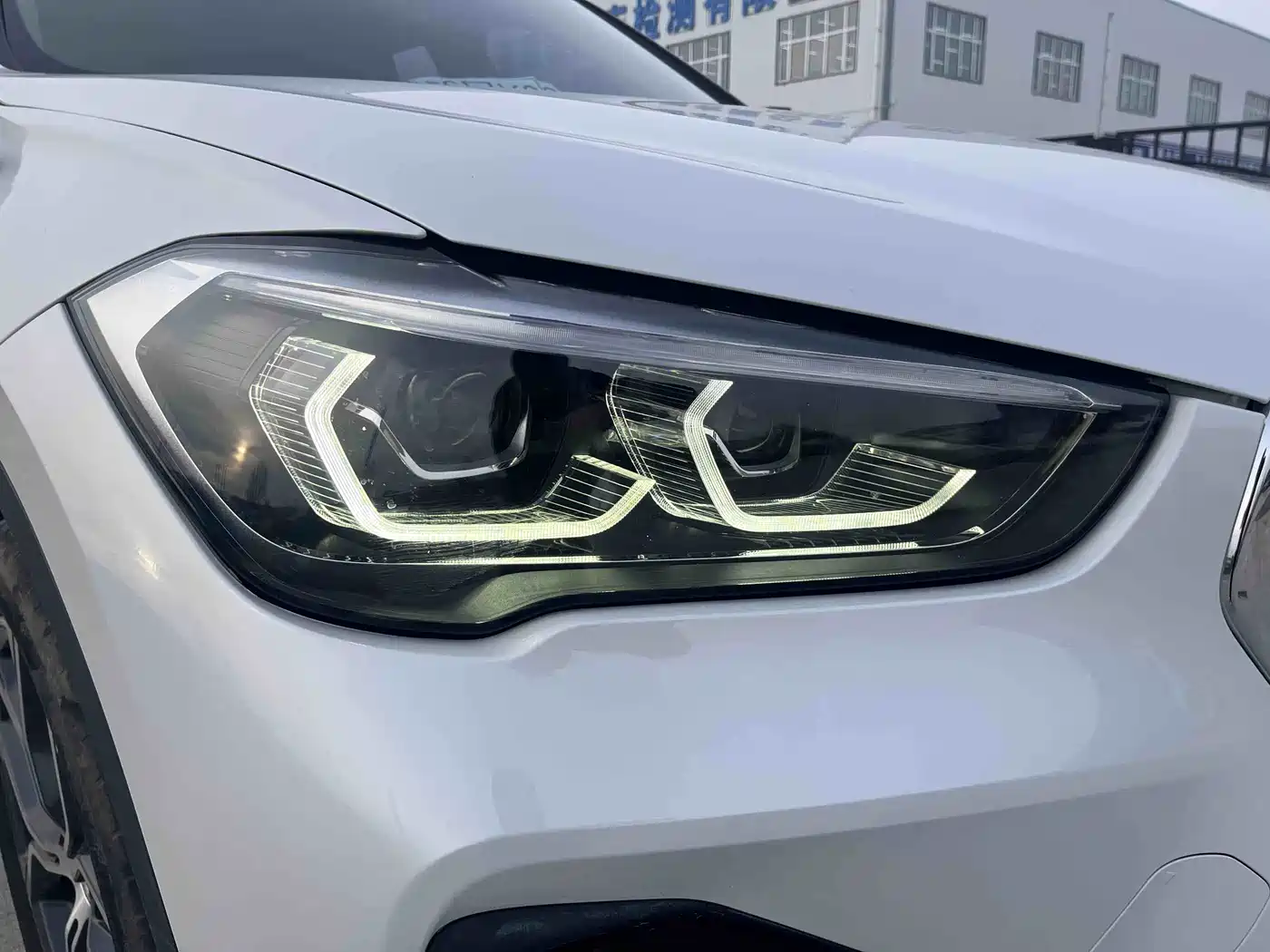 BMW X1 2022 sDrive20Li Fashion фото 3