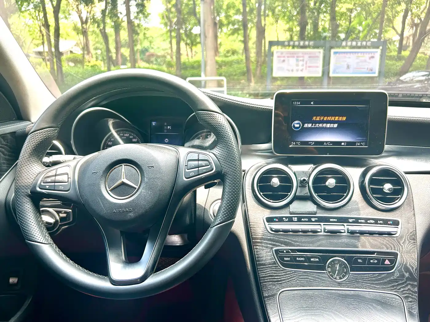 Mercedes-Benz C-Class 2017 C 200 L Sport фото 15