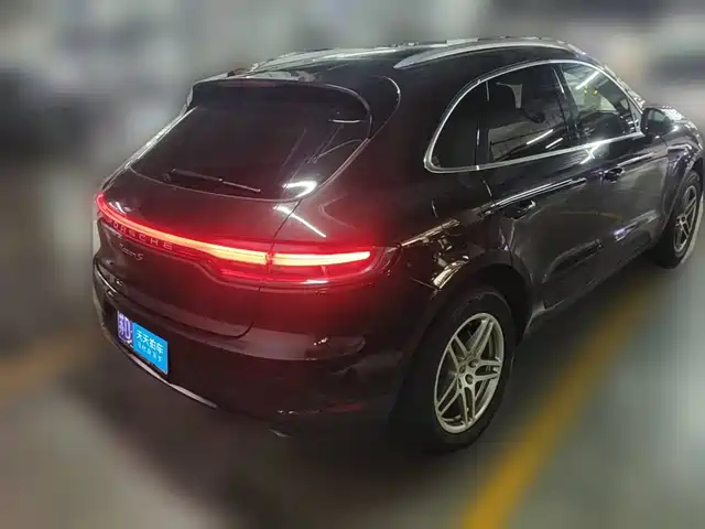 Porsche Macan 2021 Macan 2.0T — фото 5