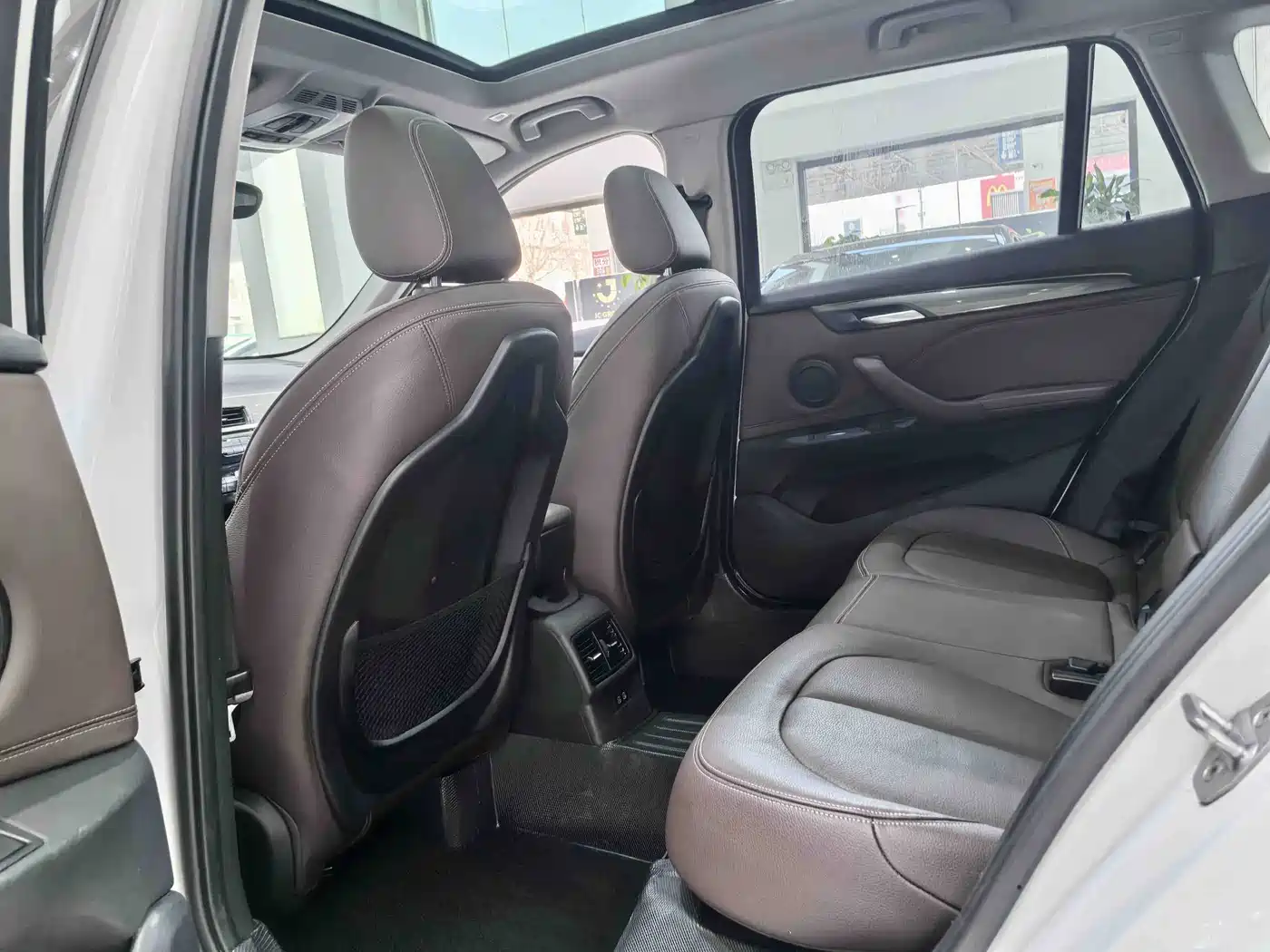 BMW X1 2019 xDrive20Li Luxury Model фото 5
