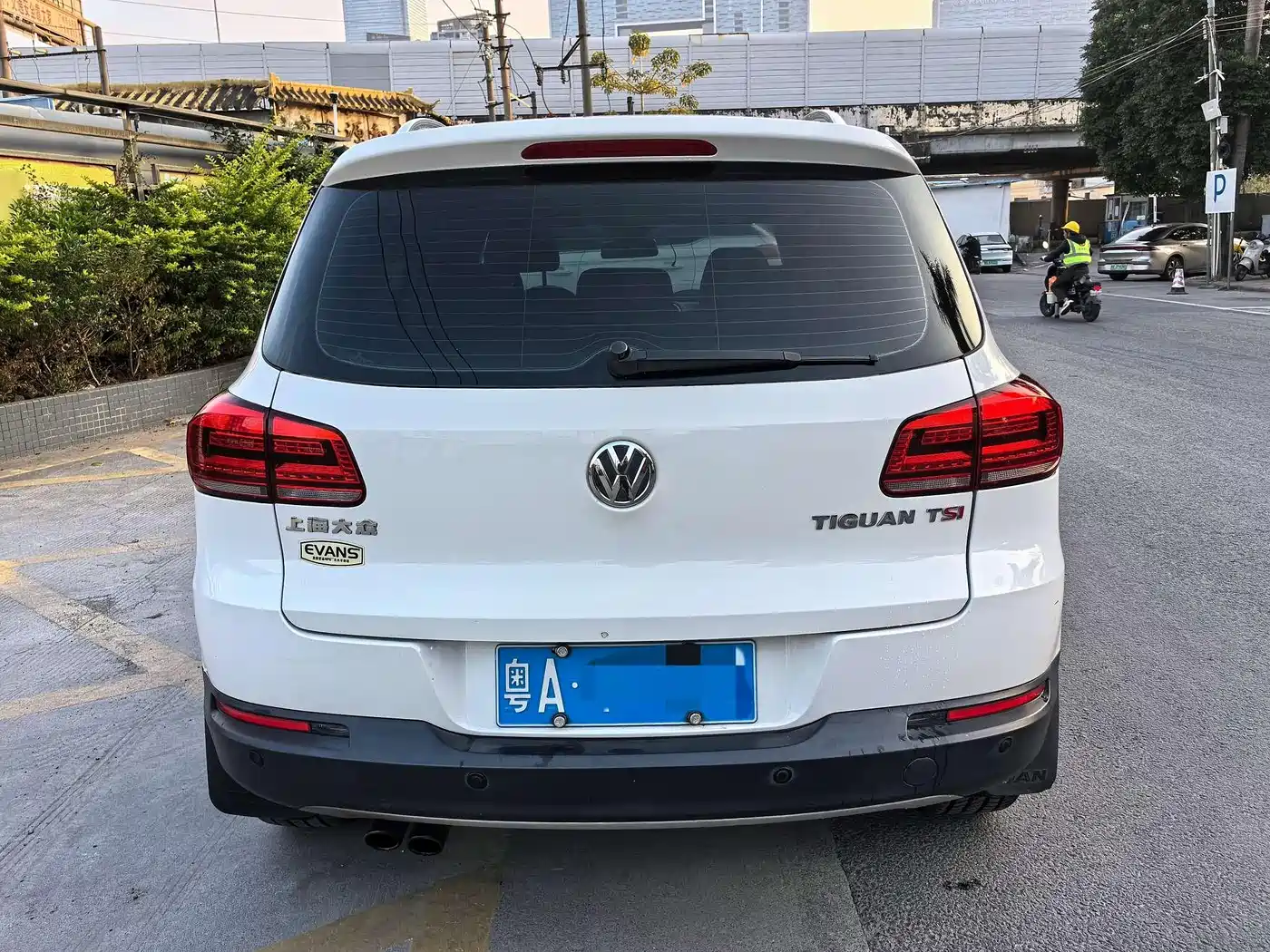 Volkswagen Tiguan 2013 1.8TSI Automatic 2WD Luxury Model фото 4