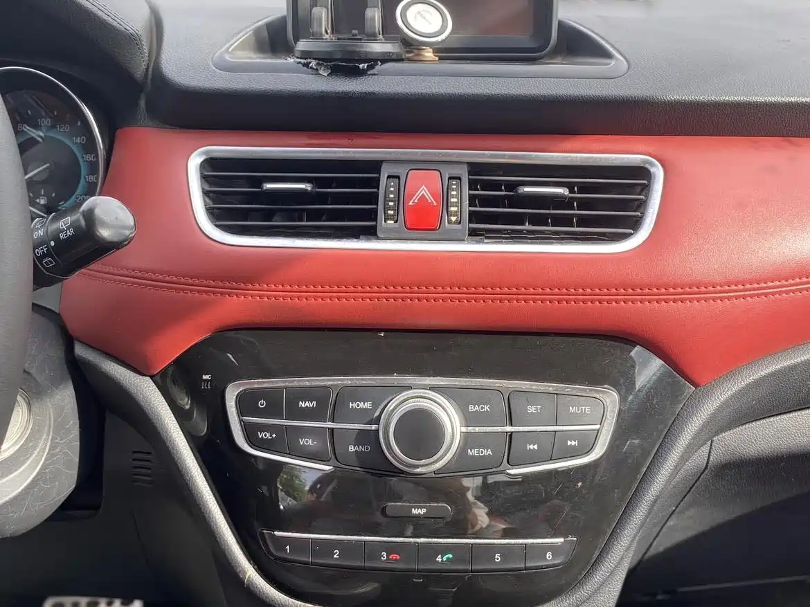 Haval H1 2015 2015 1.5L AMT Luxury