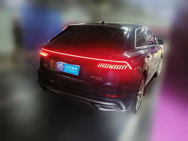 Audi Q8 2021 Model 55 TFSI Premium Dynamic — фото 2