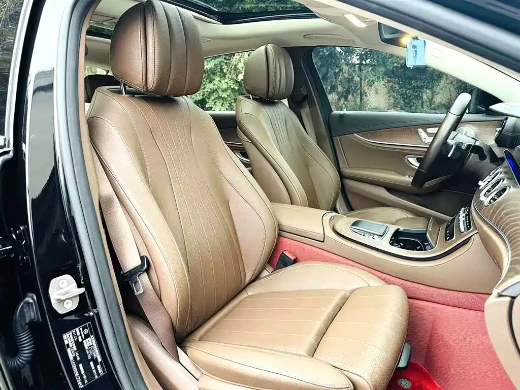Mercedes-Benz E-Class 2022 E 260 L фото 6