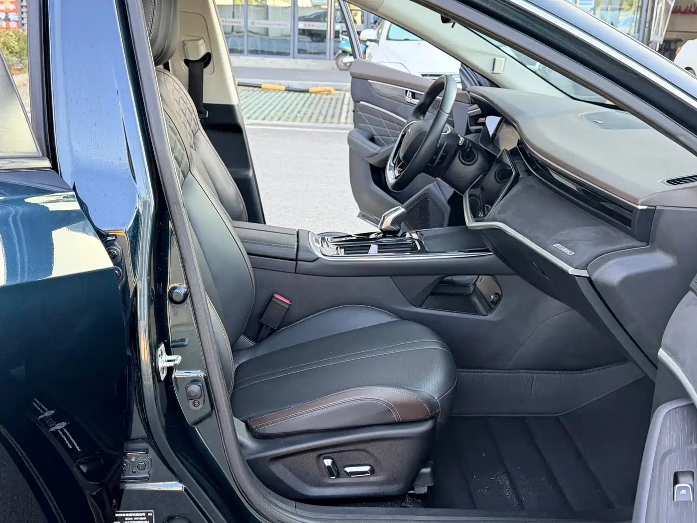 DONGFENG YI HYUN MAX