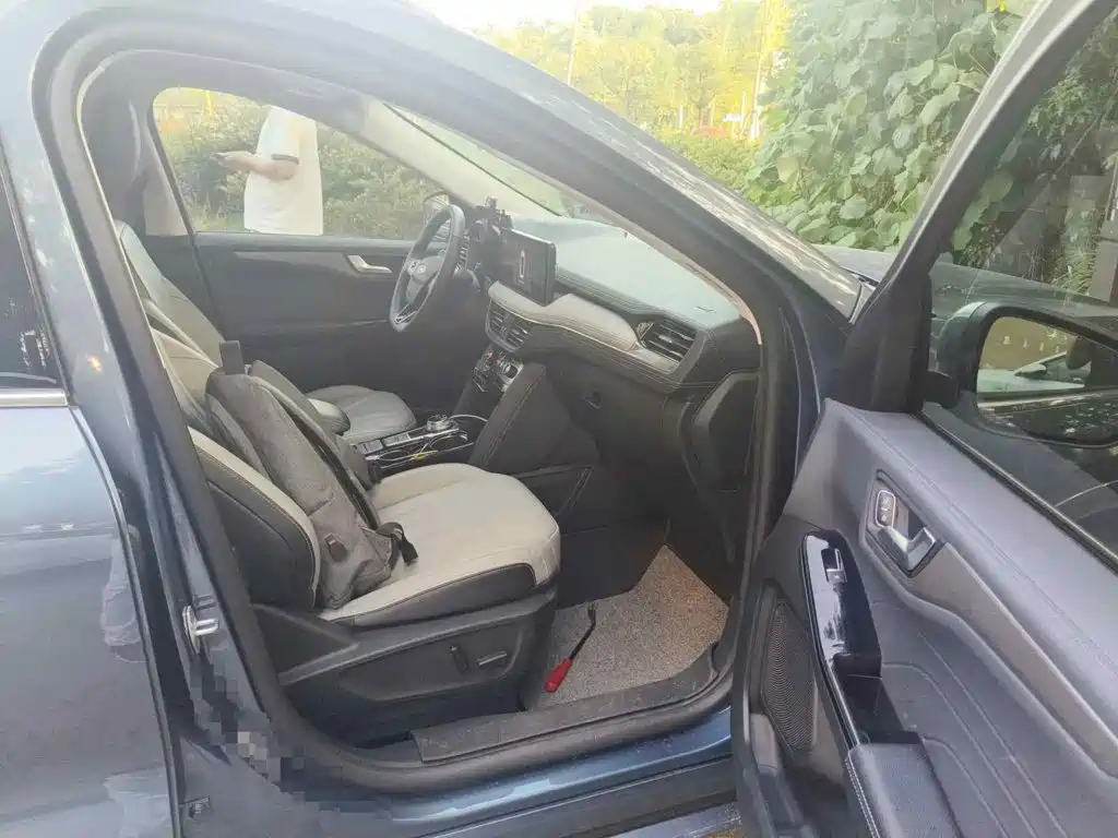 Ford Escape 2024 2024 Model EcoBoost 245 2WD Cross Edition