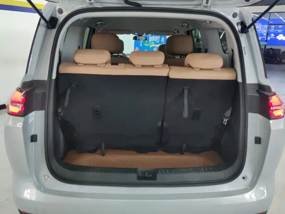 Wuling Motors Xingguang 730 New Energy 2025 2025 Model Plug-in Hybrid Base Version