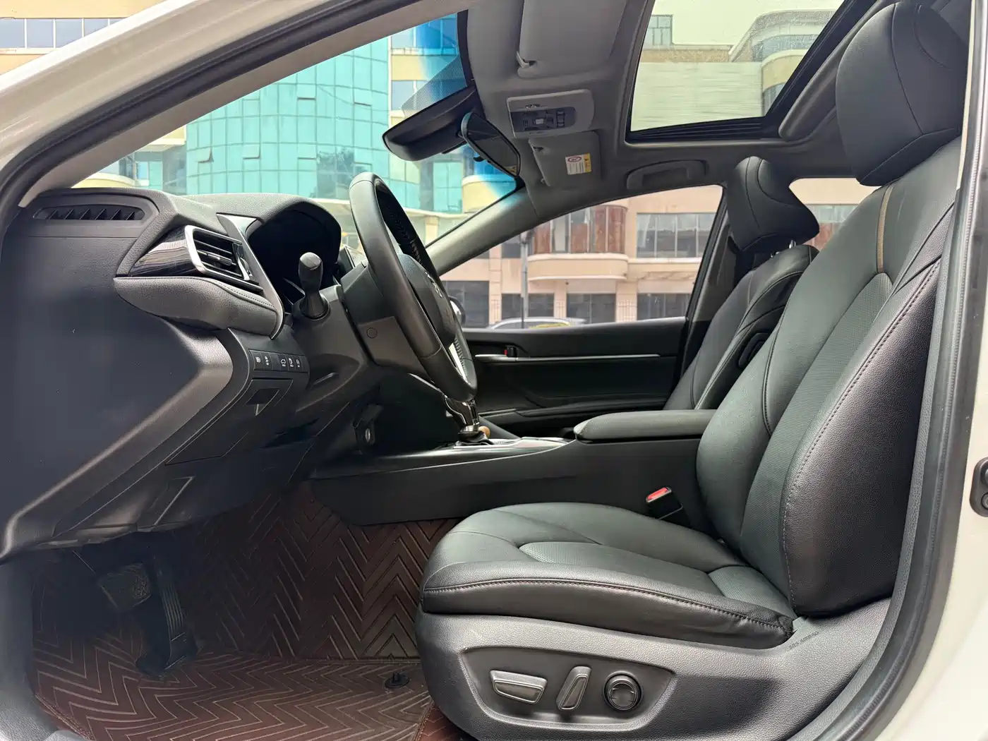 Toyota Camry 2021 2.0G Luxury Edition фото 4