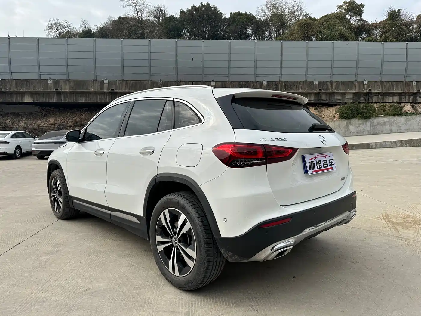 Mercedes-Benz GLA 2023 2023 GLA 220