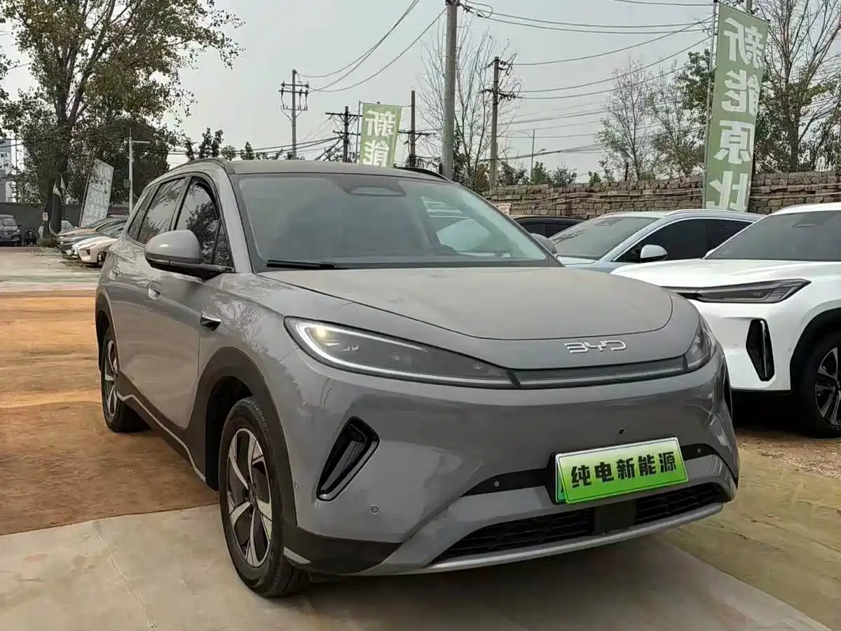 Photo 3 - BYD Hai Shi 05 EV