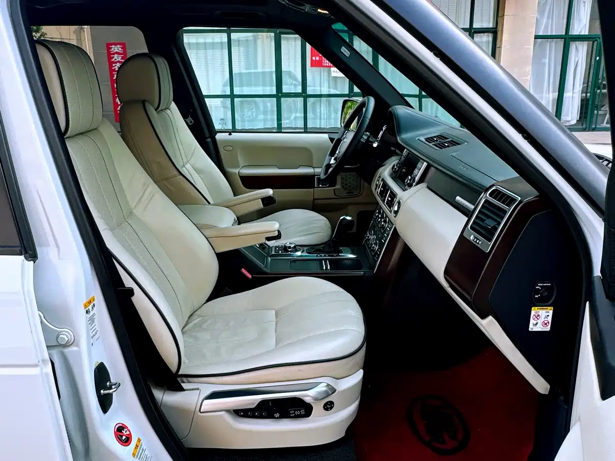 Land Rover Range Rover 2012 5.0 SC V8 фото 9